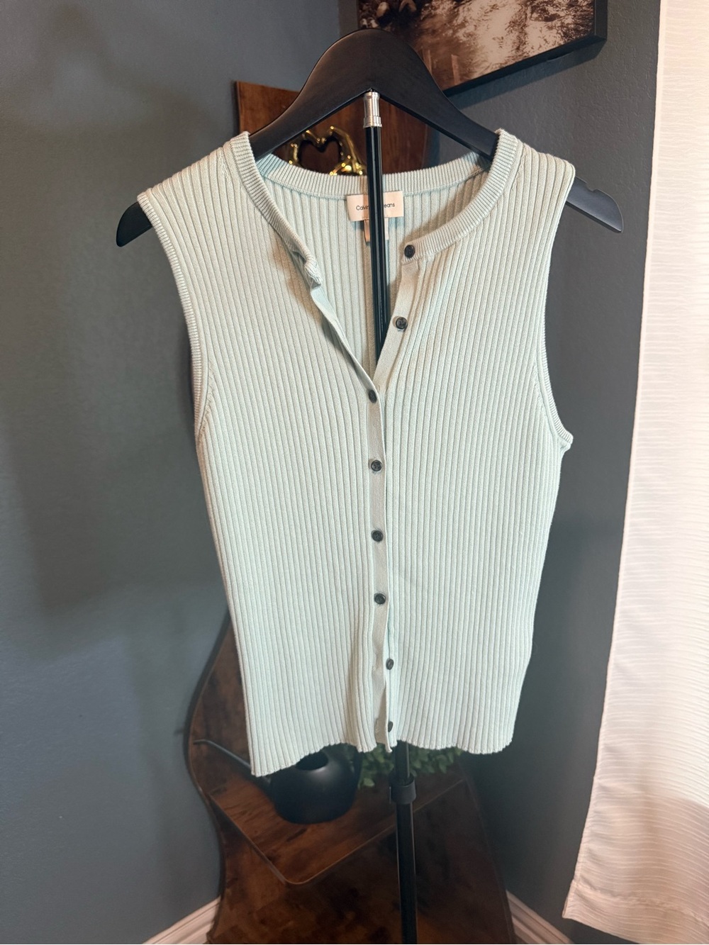 Calvin Klein Jeans Sleeveless Ribbed Button-Front Tank in Mint